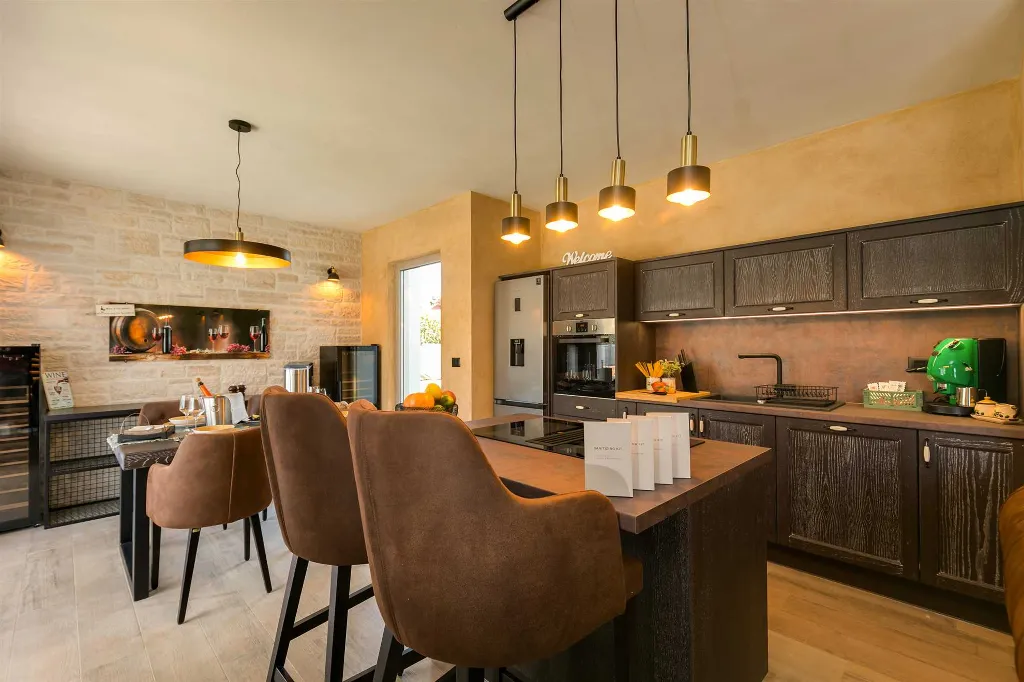 2-Bedroom Villa in Poreč for Up to 4 Guests