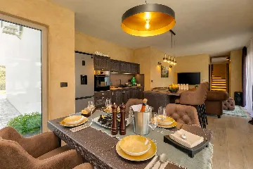 2-Bedroom Villa in Poreč for Up to 4 Guests