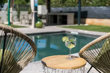 2-Bedroom Villa in Poreč for Up to 4 Guests