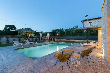 2-Bedroom Villa in Poreč for Up to 4 Guests