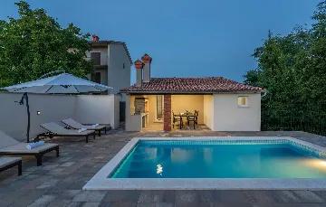 Two-Bedroom Villa in Vadreš for 6 Guests