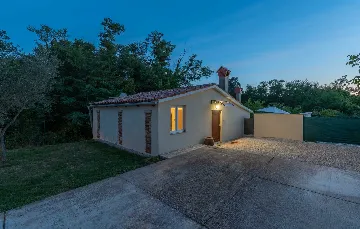 Two-Bedroom Villa in Vadreš for 6 Guests