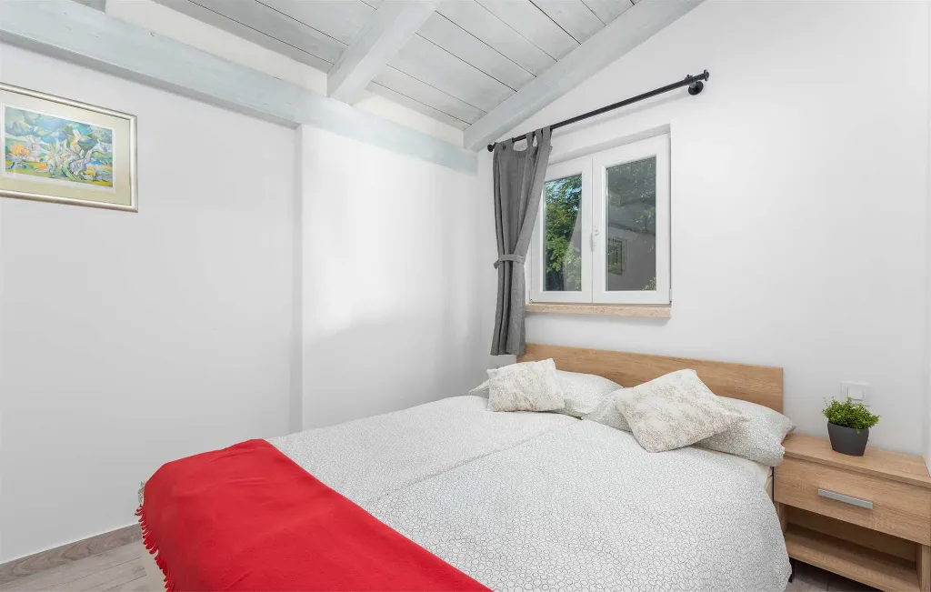Two-Bedroom Villa in Vadreš for 6 Guests