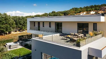 4-Bedroom Villa in Poreč with Private Pool
