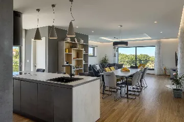 4-Bedroom Villa in Poreč with Private Pool