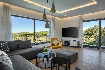 4-Bedroom Villa in Poreč with Private Pool