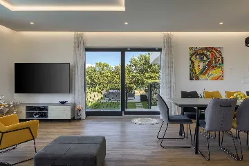 4-Bedroom Villa in Poreč with Private Pool