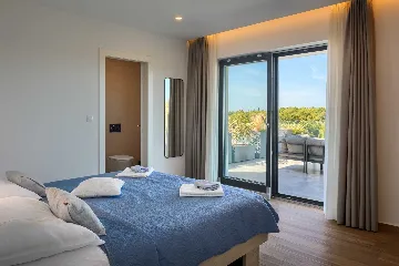 4-Bedroom Villa in Poreč with Private Pool