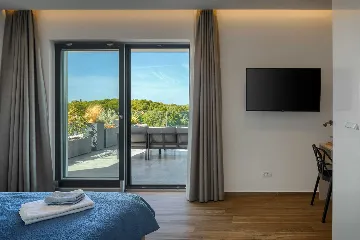 4-Bedroom Villa in Poreč with Private Pool