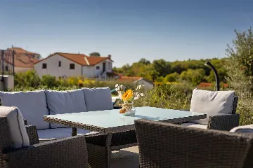4-Bedroom Villa in Poreč with Private Pool