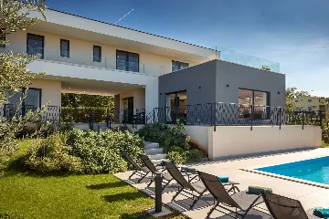 4-Bedroom Villa in Poreč with Private Pool