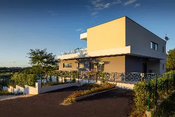 4-Bedroom Villa in Poreč with Private Pool