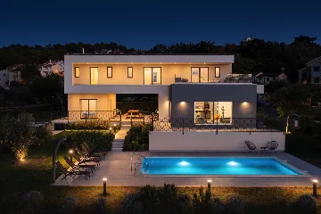 4-Bedroom Villa in Poreč with Private Pool