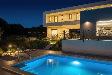 4-Bedroom Villa in Poreč with Private Pool