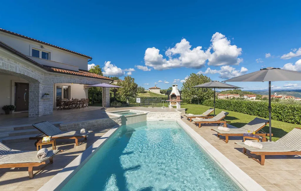Vižinada Villa with Private Pool for 8 Guests