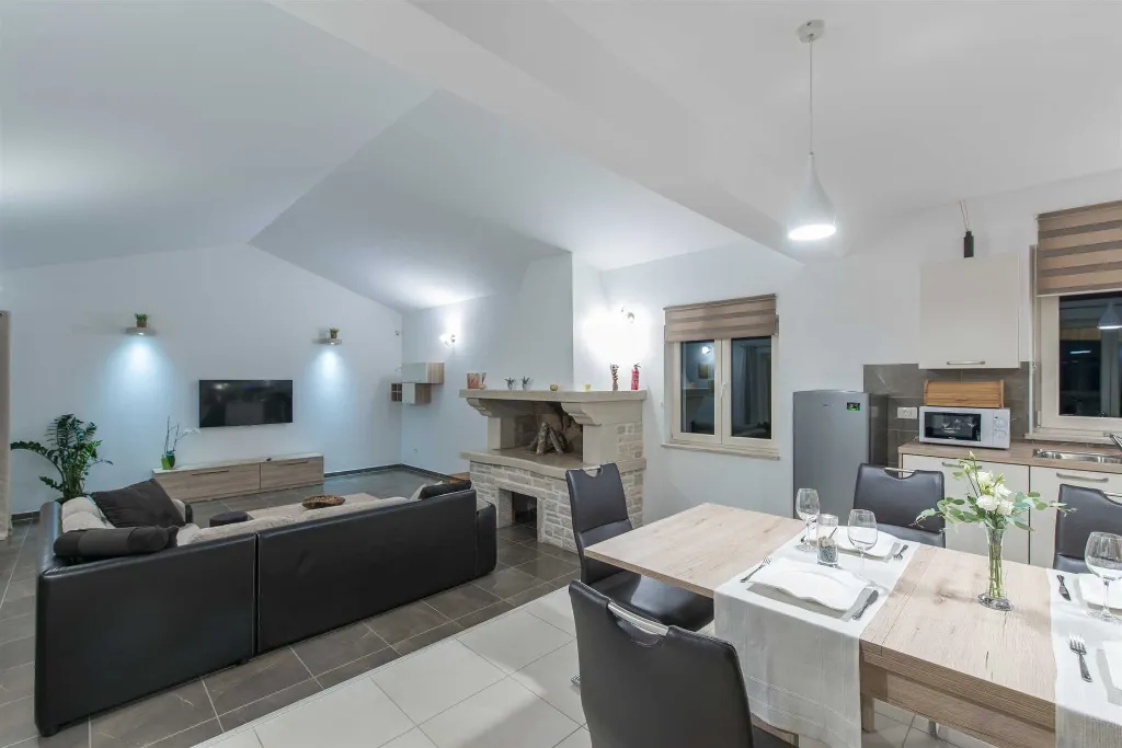 Vižinada Villa with Private Pool for 8 Guests