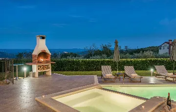 Vižinada Villa with Private Pool for 8 Guests