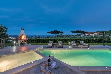 Vižinada Villa with Private Pool for 8 Guests