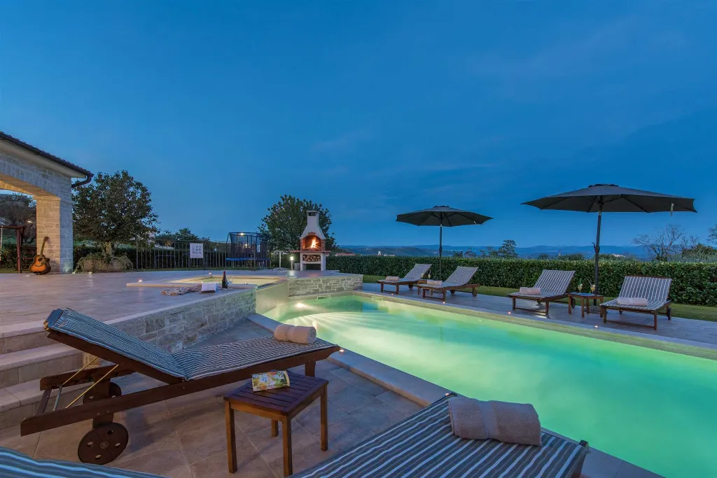 Vižinada Villa with Private Pool for 8 Guests