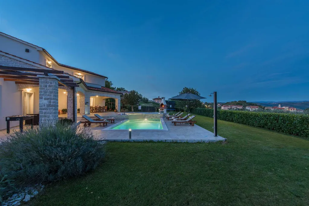 Vižinada Villa with Private Pool for 8 Guests
