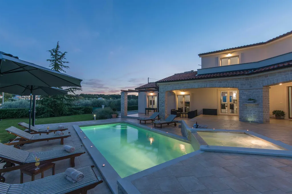 Vižinada Villa with Private Pool for 8 Guests