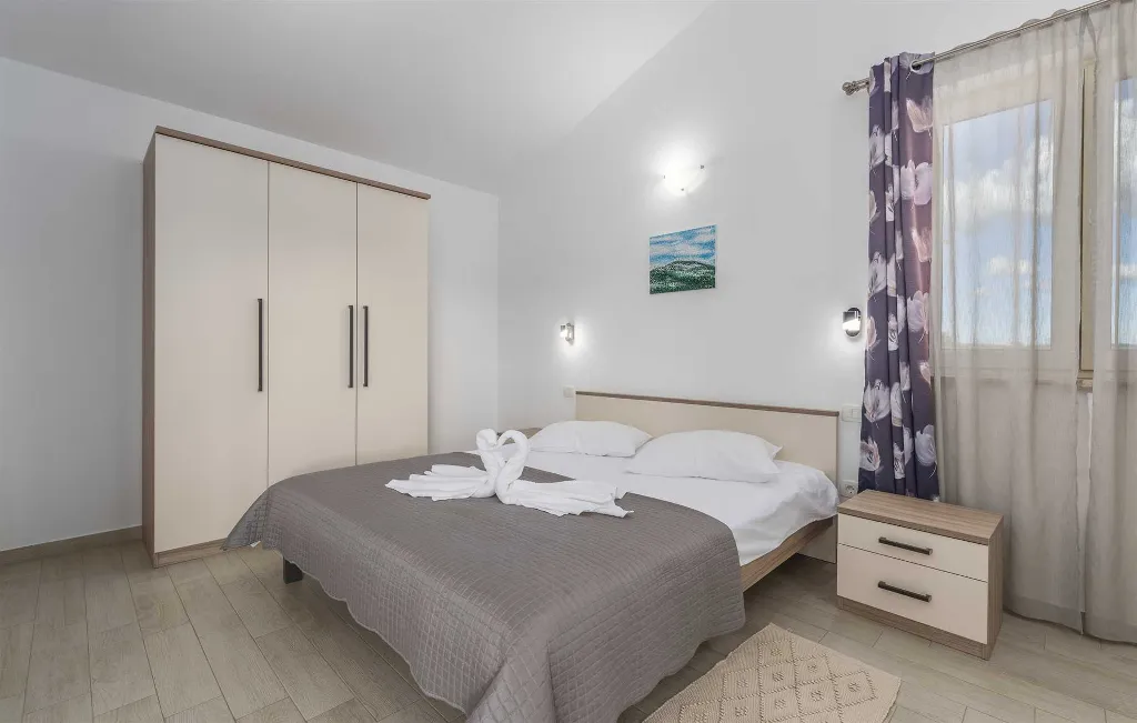 Vižinada Villa with Private Pool for 8 Guests