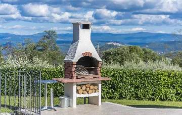 Vižinada Villa with Private Pool for 8 Guests