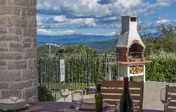 Vižinada Villa with Private Pool for 8 Guests