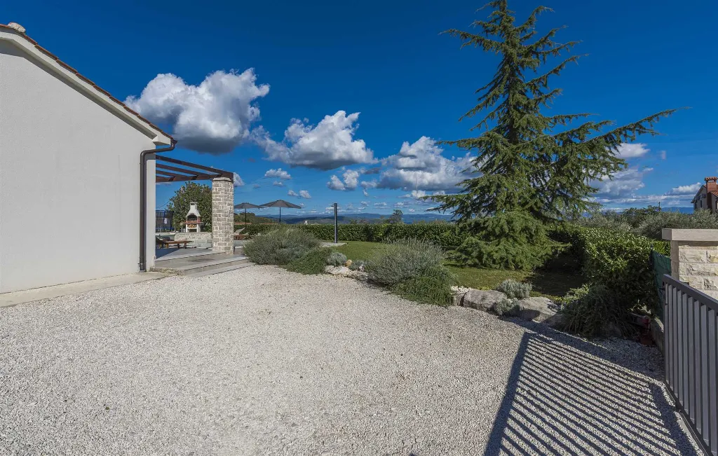 Vižinada Villa with Private Pool for 8 Guests