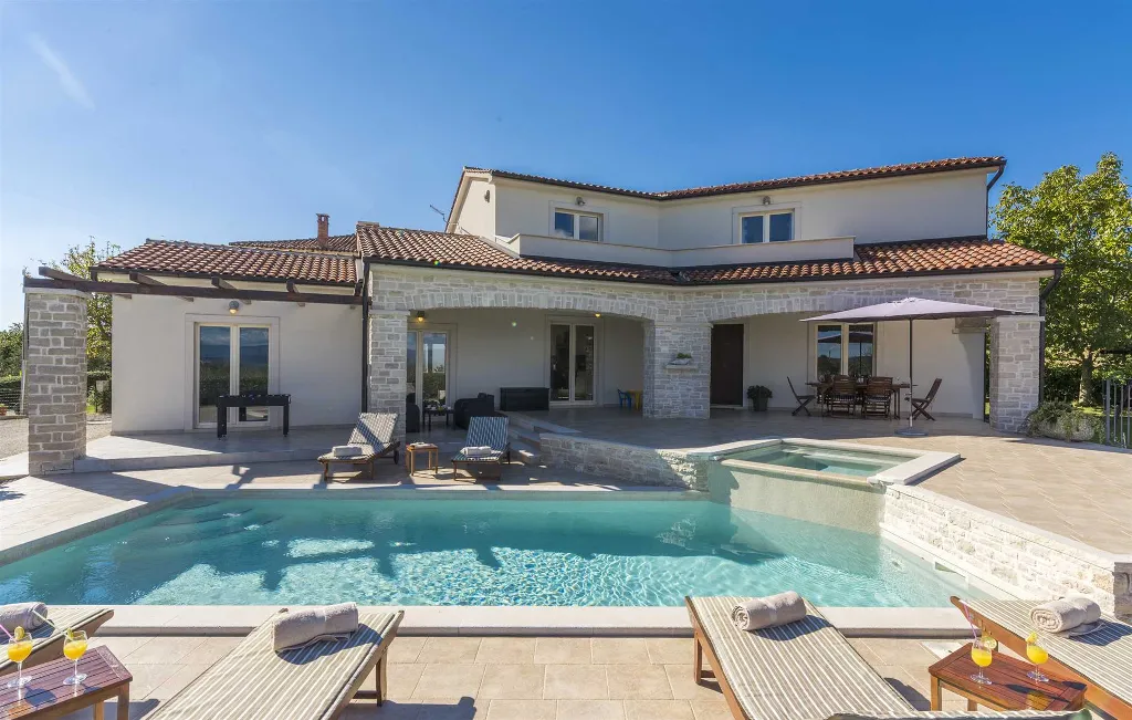 Vižinada Villa with Private Pool for 8 Guests