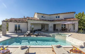 Vižinada Villa with Private Pool for 8 Guests