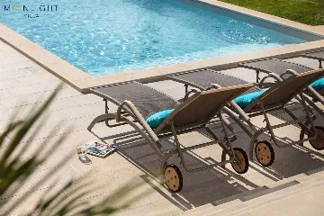 Srebrnići 4-Bedroom Villa with Saltwater Pool