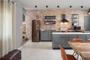 Srebrnići 4-Bedroom Villa with Saltwater Pool