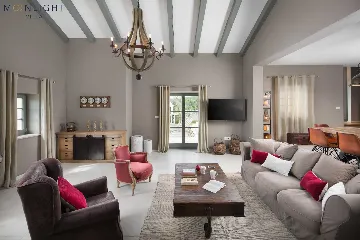 Srebrnići 4-Bedroom Villa with Saltwater Pool