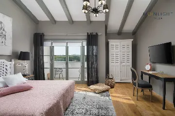 Srebrnići 4-Bedroom Villa with Saltwater Pool