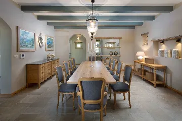 Villa in Ladići for Up to 10 Guests