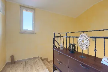 4-Bedroom Villa for up to 8 Guests in Tinjan