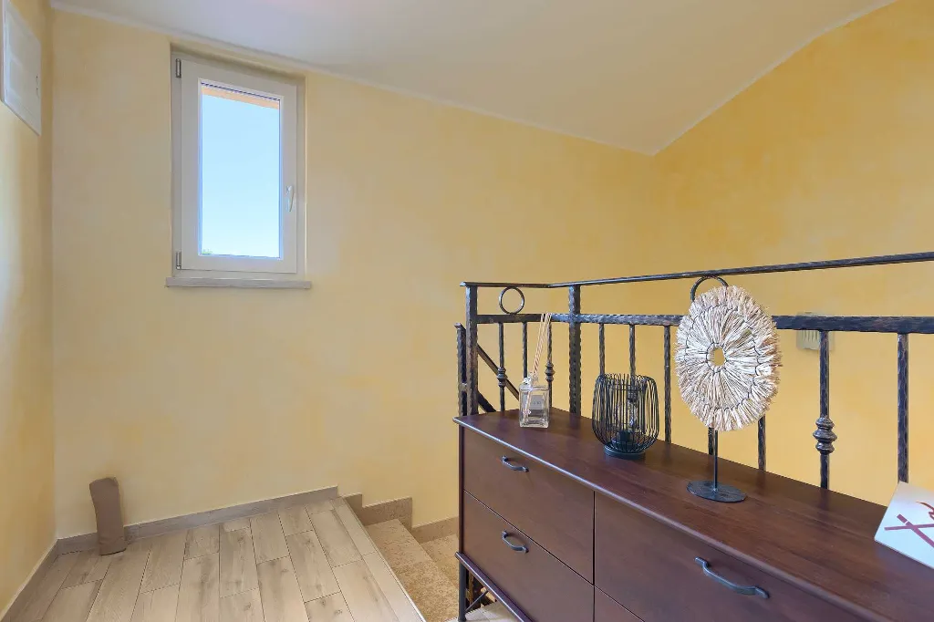 4-Bedroom Villa for up to 8 Guests in Tinjan