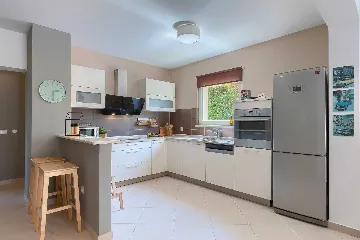 4-Bedroom Villa for up to 8 Guests in Tinjan