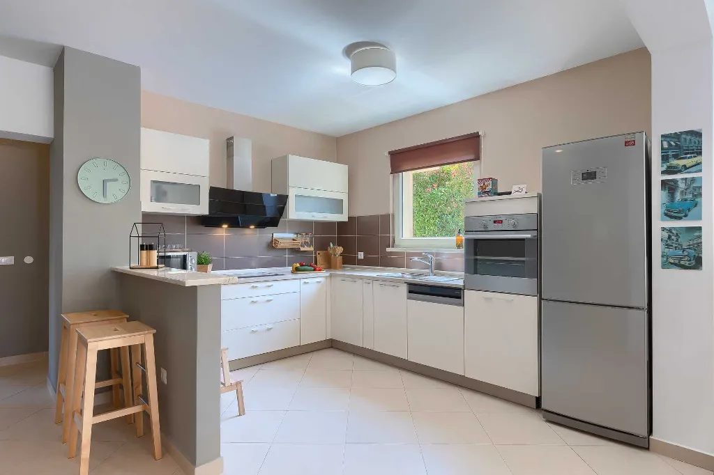 4-Bedroom Villa for up to 8 Guests in Tinjan