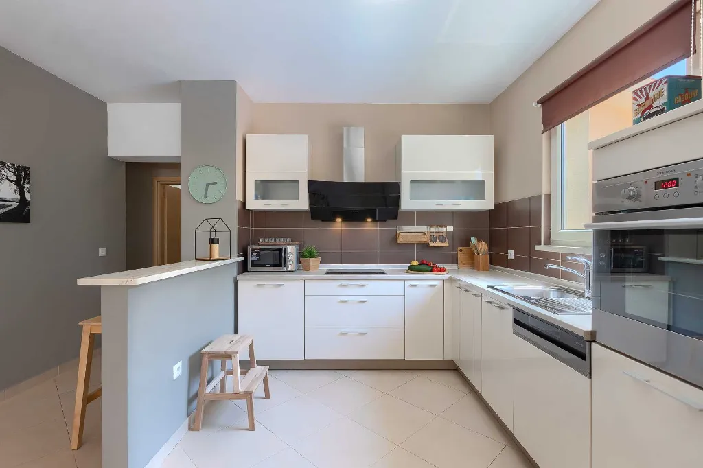 4-Bedroom Villa for up to 8 Guests in Tinjan