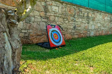 4-Bedroom Villa for up to 8 Guests in Tinjan