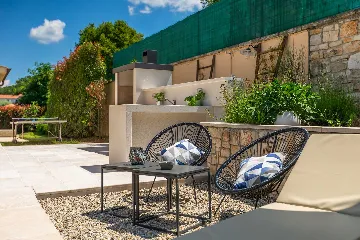 4-Bedroom Villa for up to 8 Guests in Tinjan