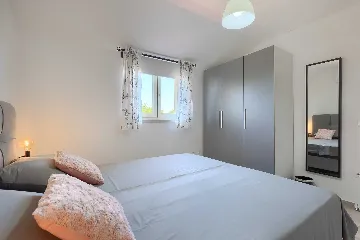 4-Bedroom Villa for up to 8 Guests in Tinjan