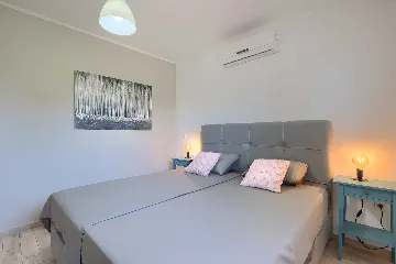 4-Bedroom Villa for up to 8 Guests in Tinjan