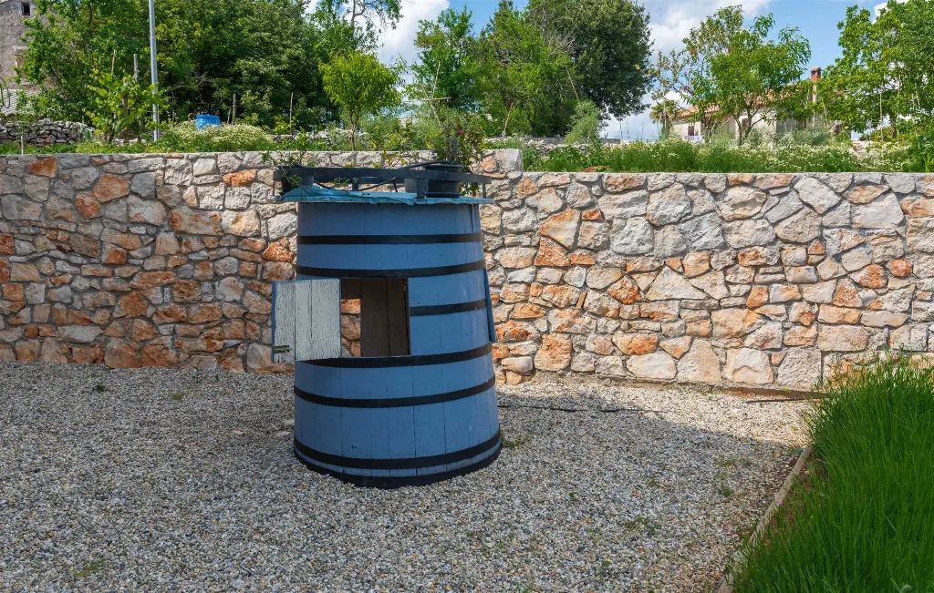 Renovated Stone Villa with Private Pool, Brečevići