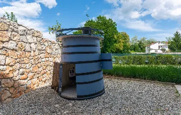 Renovated Stone Villa with Private Pool, Brečevići