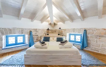 Renovated Stone Villa with Private Pool, Brečevići