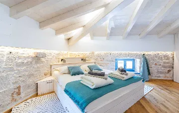 Renovated Stone Villa with Private Pool, Brečevići