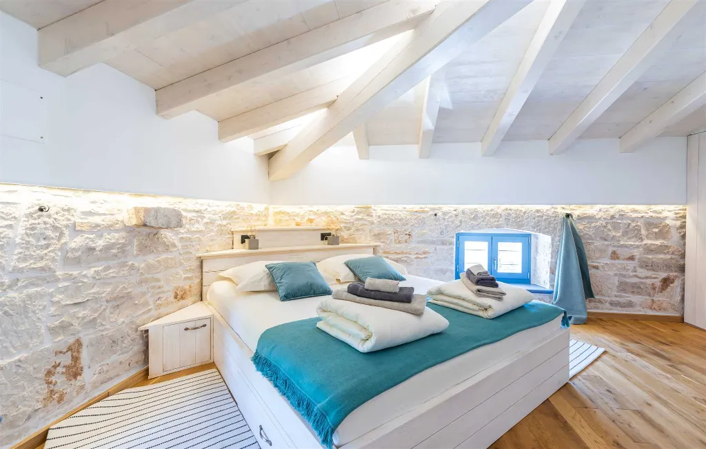 Renovated Stone Villa with Private Pool, Brečevići